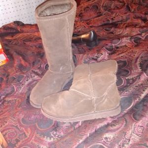 Genuine Suede and Faux Fur Boots Size 5